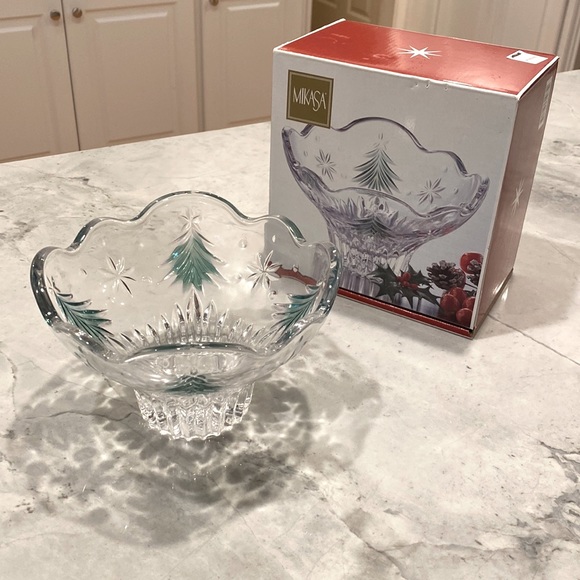 Mikasa Other - Holiday Glass Mikasa Small Bowl with Green Trees on the side.